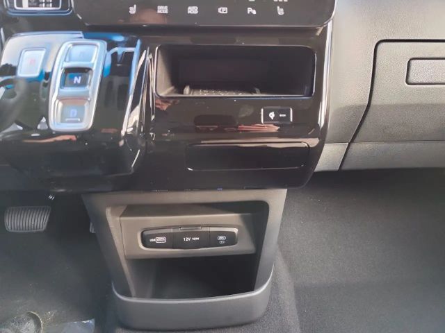 Hyundai Staria Trend