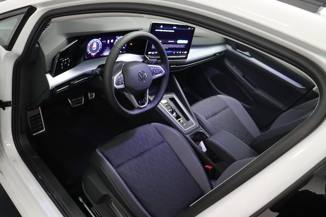 Volkswagen Golf DSG Golf VIII Variant e-Golf