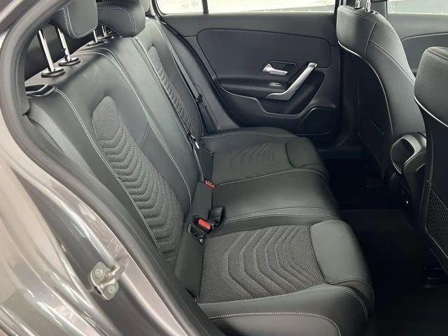 Mercedes-Benz A 180 Progressive