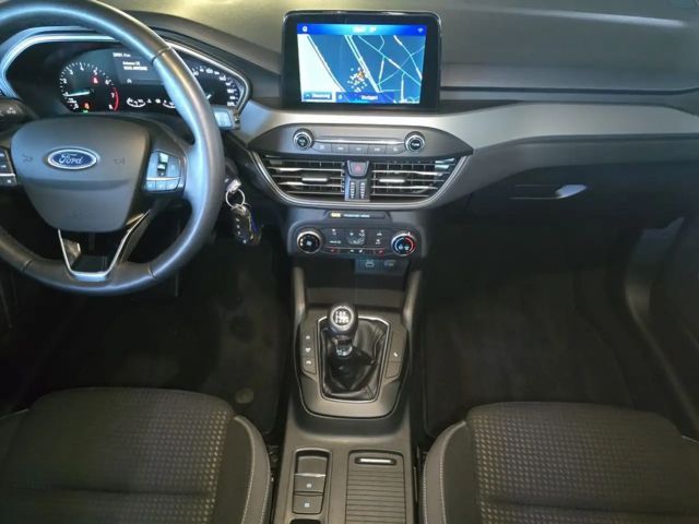 Ford Focus Cool & Connect EcoBoost Wagon