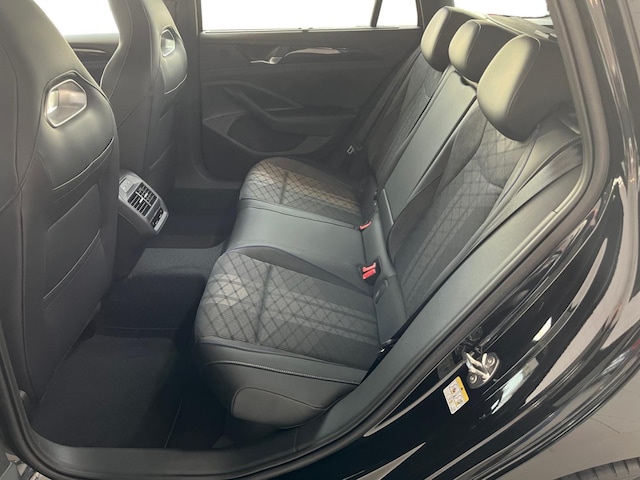 Volkswagen Passat PASSAT "R-LINE" 8-FACH-BEREIFT STANDHEIZUNG AHK