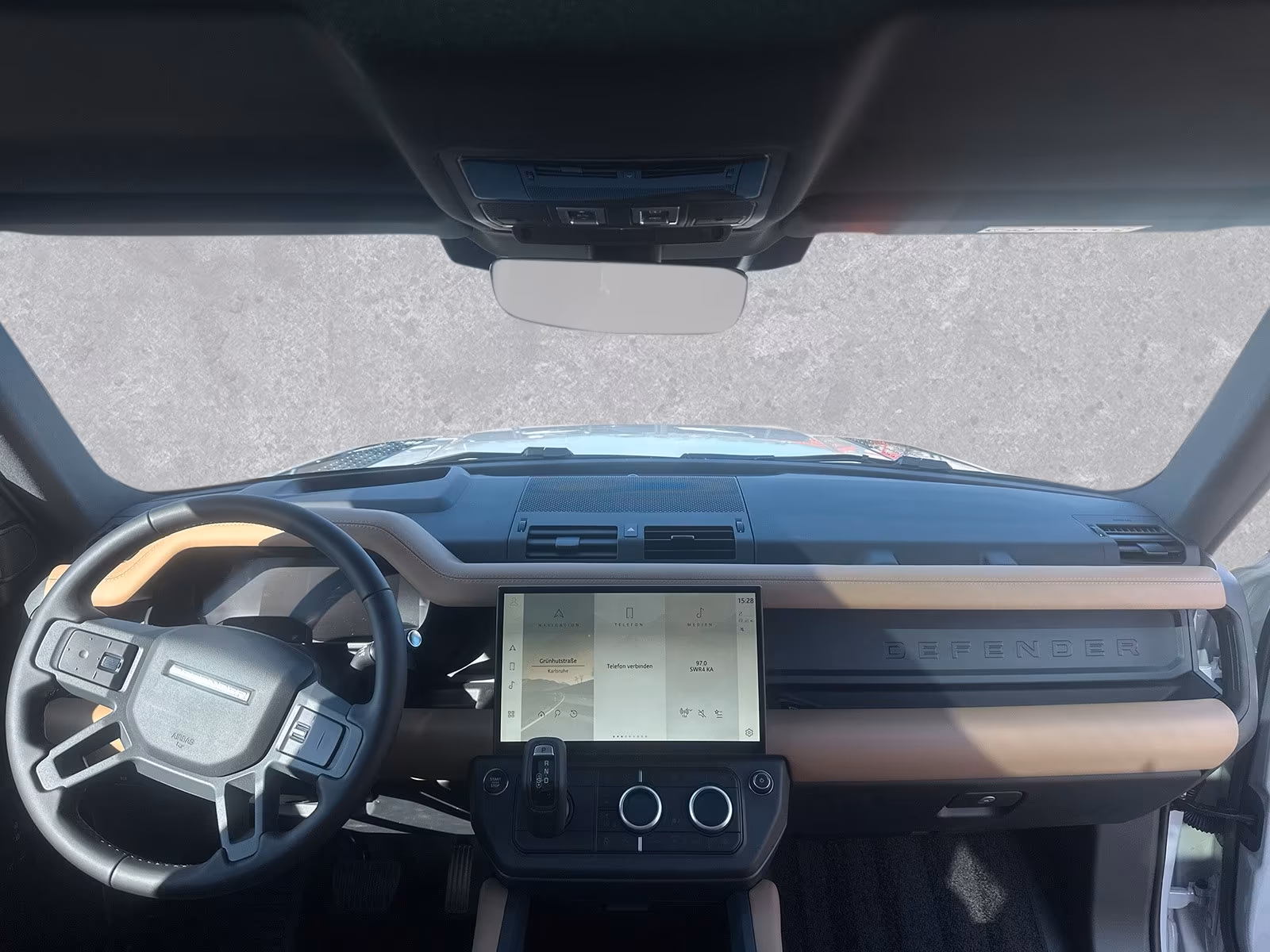 Land Rover Defender 90 Dynamic HSE