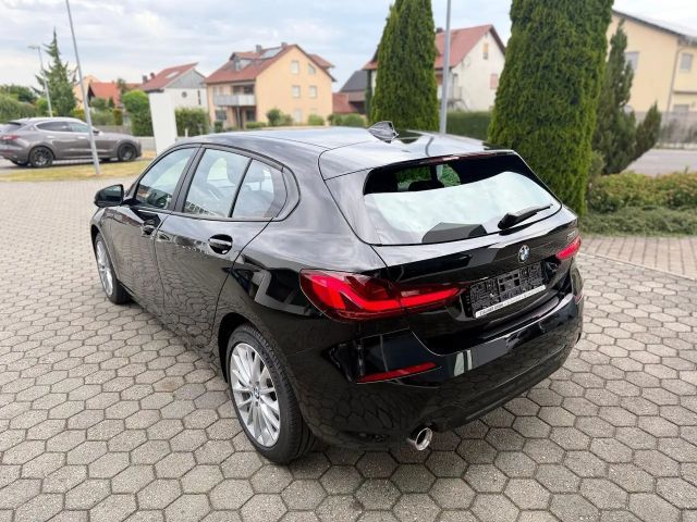 BMW 116 116i Sedan