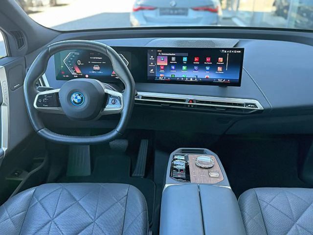 BMW iX xDrive50