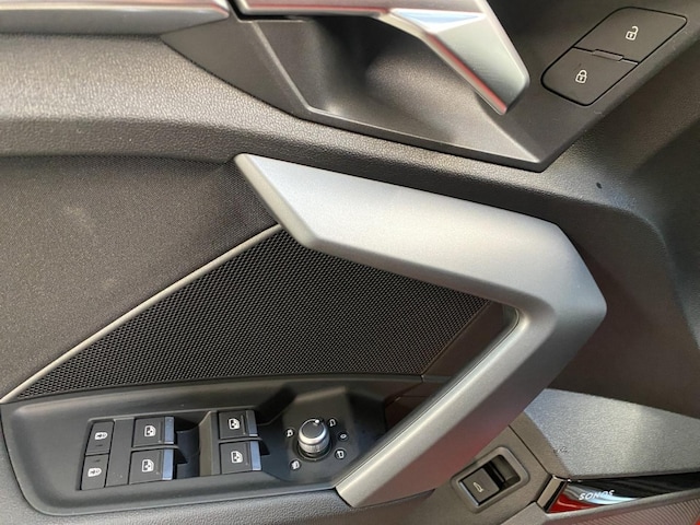 Audi A3 30 TFSI S-Line S-Tronic Sportback