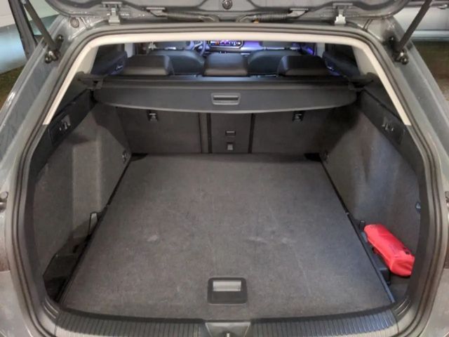 Volkswagen Golf 2.0 TDI DSG Golf VIII Variant