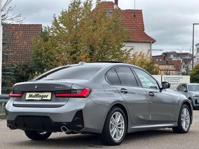 BMW 330 330i M-Sport Sedan xDrive
