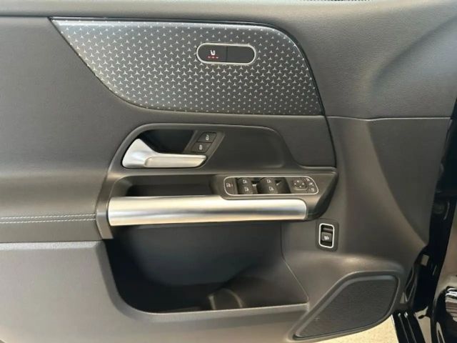 Mercedes-Benz B 200 Progressive Sedan