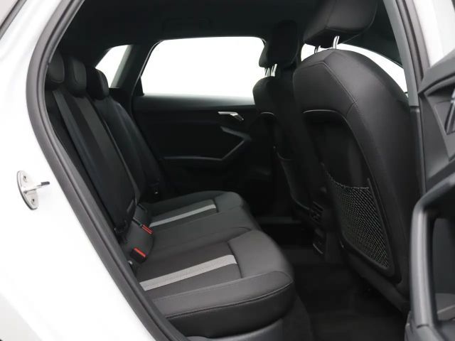 Audi A3 30 TDI Sedan