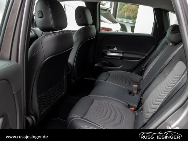 Mercedes-Benz B 180 Progressive Sedan