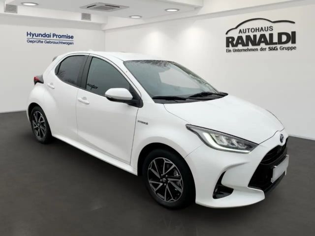 Toyota Yaris Hatchback Hybride Team D