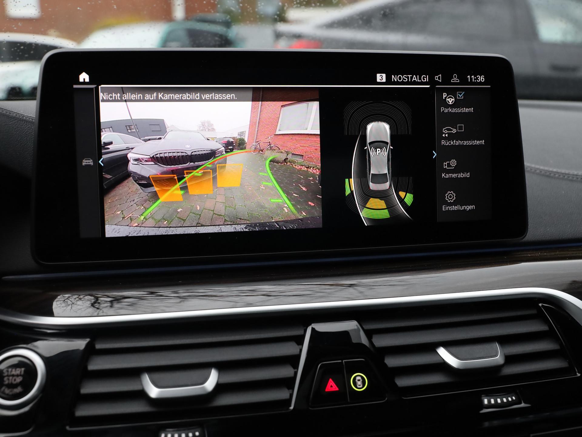 BMW 530 530e Luxury Line Sedan