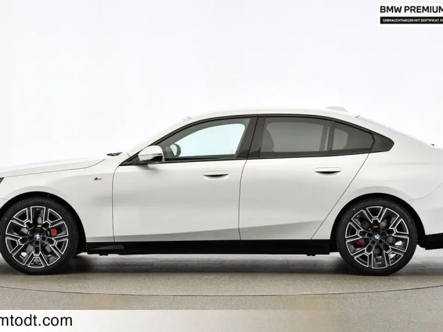 BMW 520 520d M-Sport Sedan xDrive