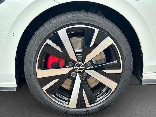 Volkswagen Golf GTE eHybrid