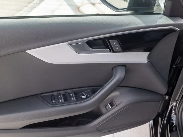 Audi A4 45 TFSI Avant Quattro S-Line