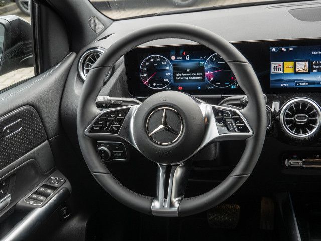 Mercedes-Benz B 200 Sedan