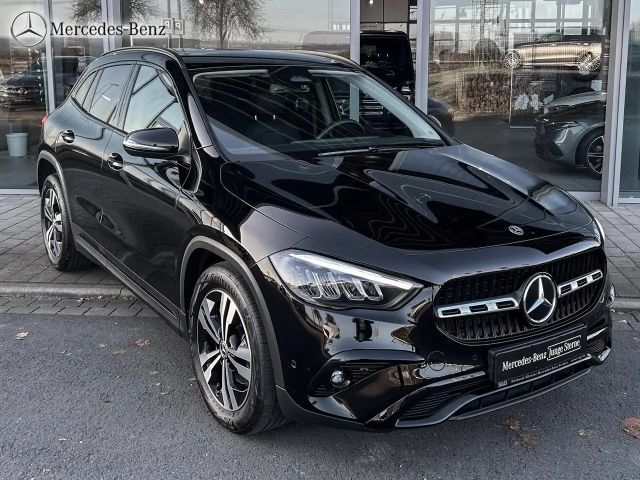 Mercedes-Benz GLA 200 GLA 200 d