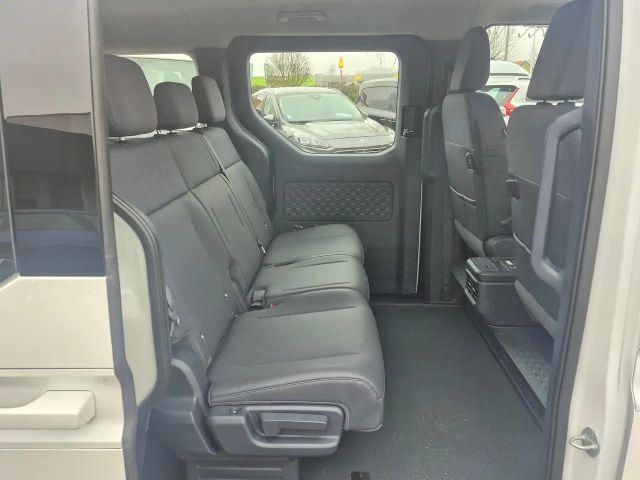 Kia PV5 Passenger 71 kWh Earth