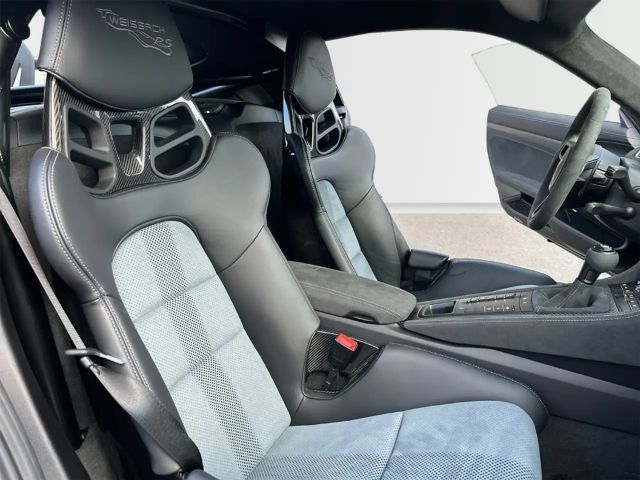 Porsche Cayman 718 Coupé RS