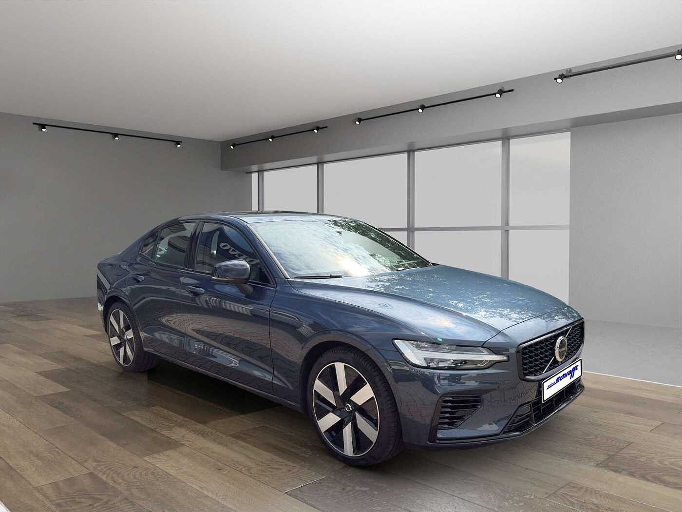 Volvo S60 AWD Dark Recharge Ultimate