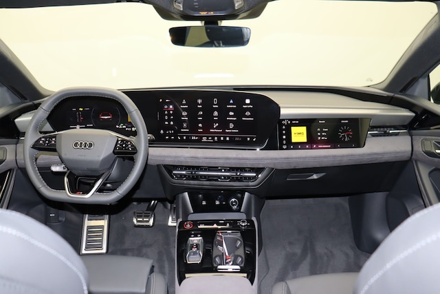 Audi A6 e-tron Avant Quattro