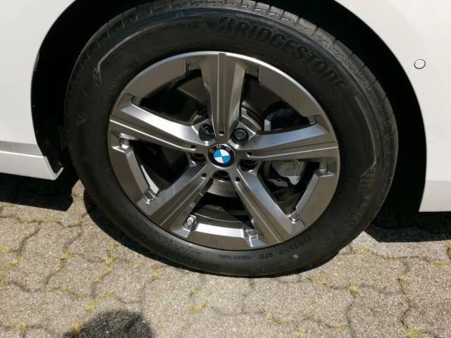 BMW 218 +P.ASS+RFK +Ad.LED +NAVI +SHZ