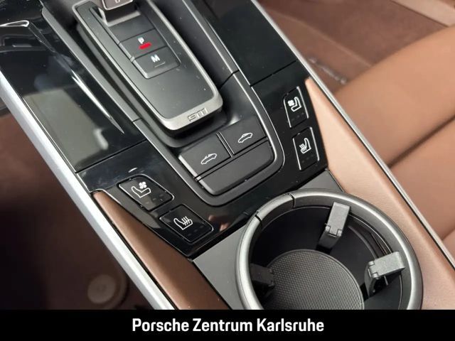 Porsche 992 4 Coupé GTS Targa