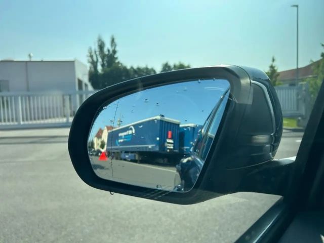 Mercedes-Benz GLA 250 4MATIC Progressive