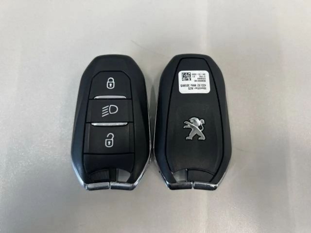 Peugeot E-2008 Active Pack