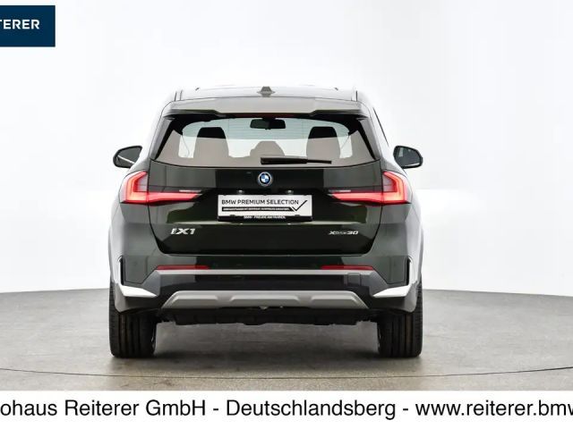 BMW iX1 xDrive30