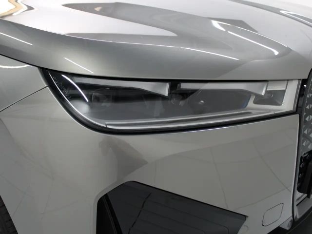 BMW iX xDrive40