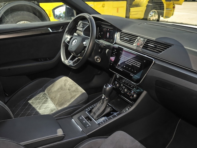 Skoda Superb 2.0 TDI Combi