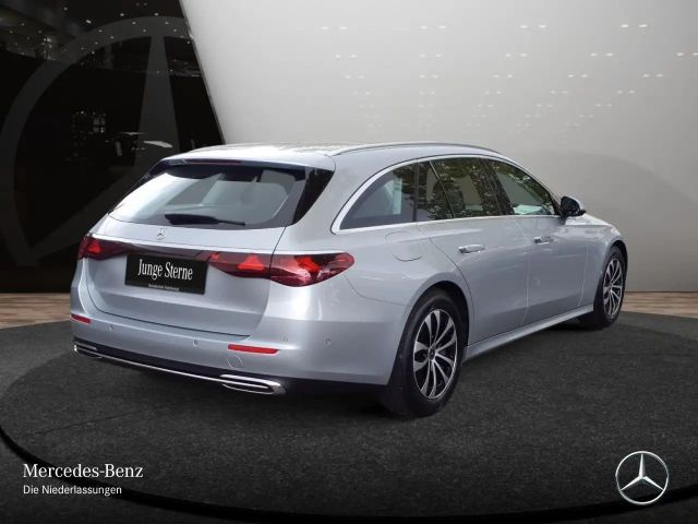Mercedes-Benz E 200 AVANTGARDE Estate