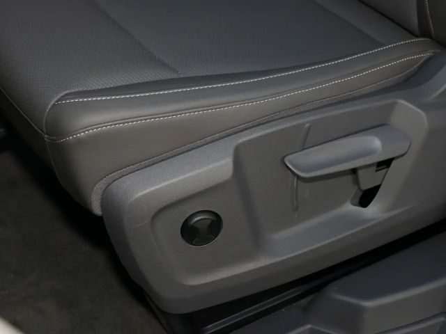 Volkswagen Multivan 2.0 TDI DSG Lang T7