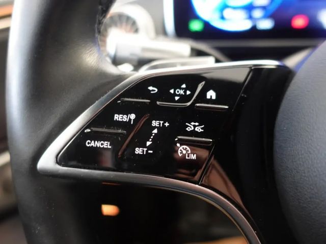 Mercedes-Benz EQS 450 Sedan