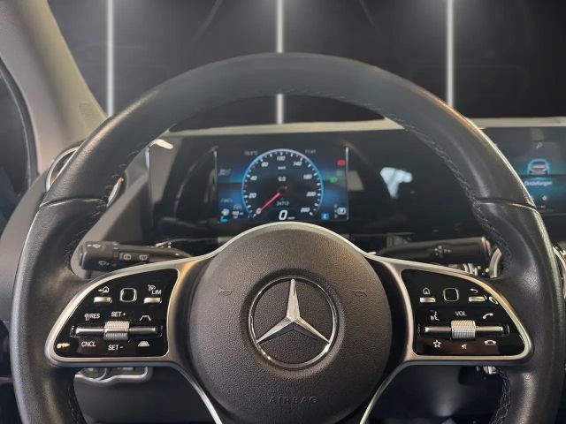 Mercedes-Benz GLA 200 Progressive