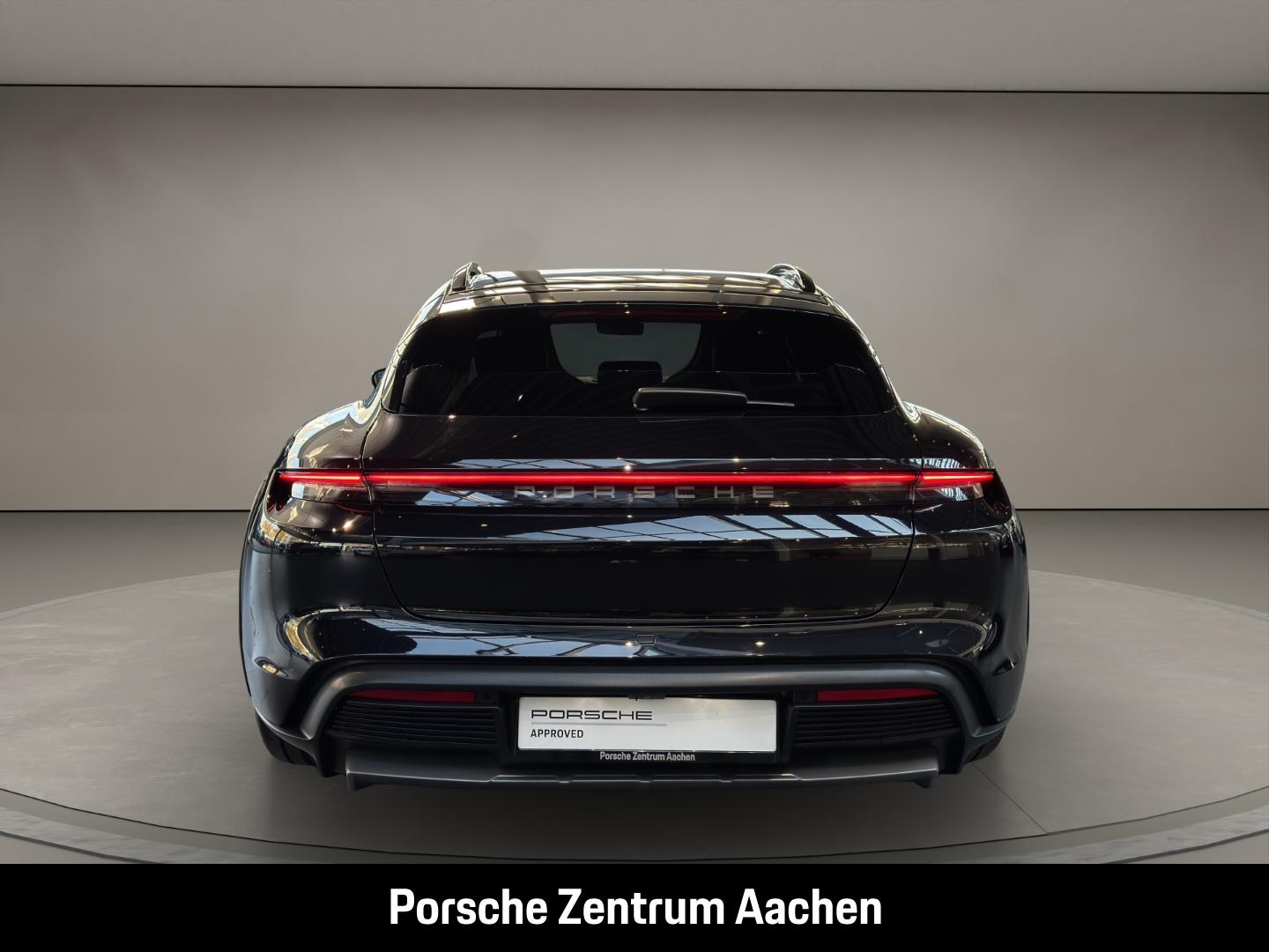 Porsche Taycan 4S Cross Turismo