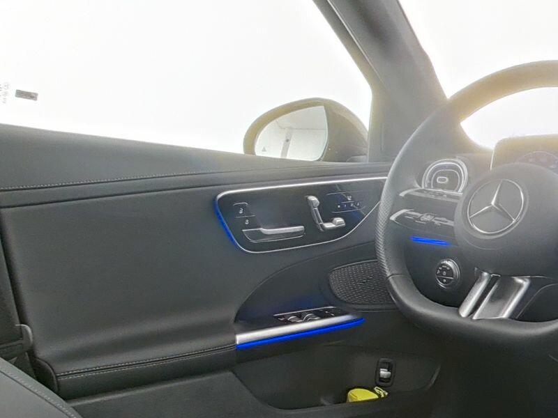 Mercedes-Benz C 200 AMG Line Sedan