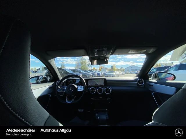 Mercedes-Benz A 180 AMG Line