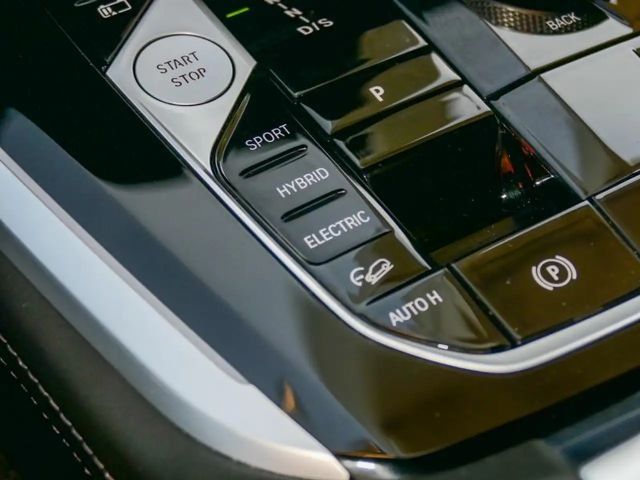 BMW X5 Individual M-Sport xDrive50e