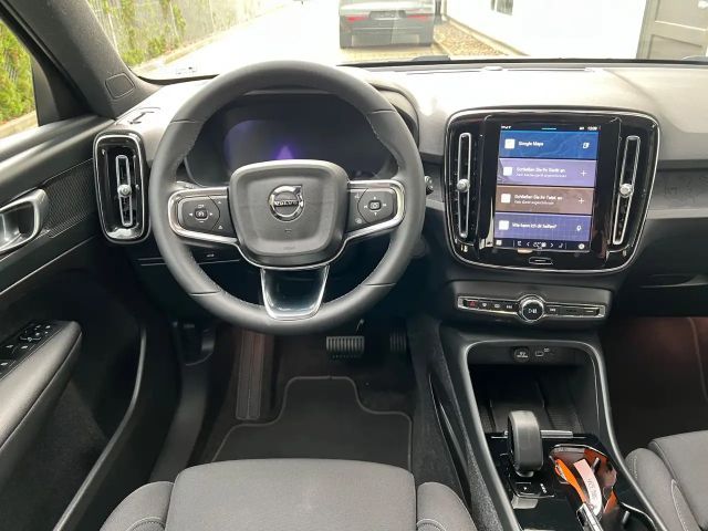 Volvo XC40 Core Recharge