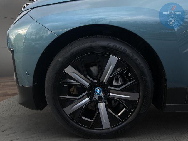 BMW iX xDrive40