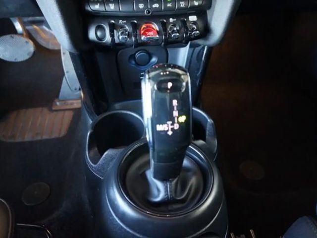 MINI Cooper COOPER 1,5 CAMDEN LEDER NAVI LED SHZ TEMPOMAT 17"