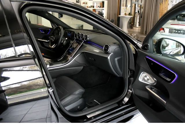 Mercedes-Benz C 180 AMG Line Sedan