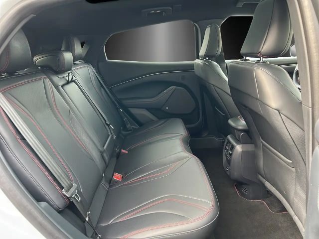 Ford Mustang Mach-E AWD