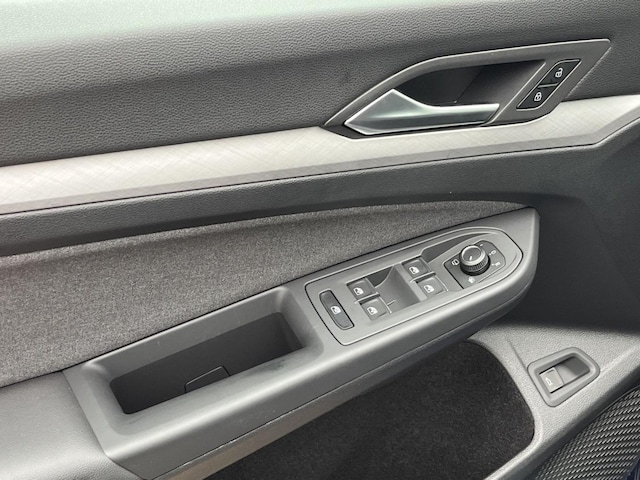 Volkswagen Golf 1.5 eTSI DSG Life Variant