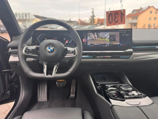 BMW 520 520d M-Sport Touring