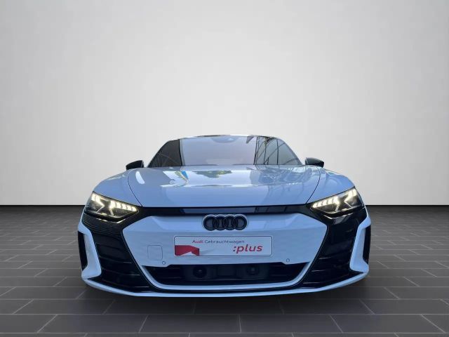 Audi e-tron GT 350 kW