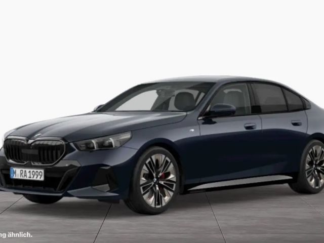 BMW 520 520d M-Sport Sedan