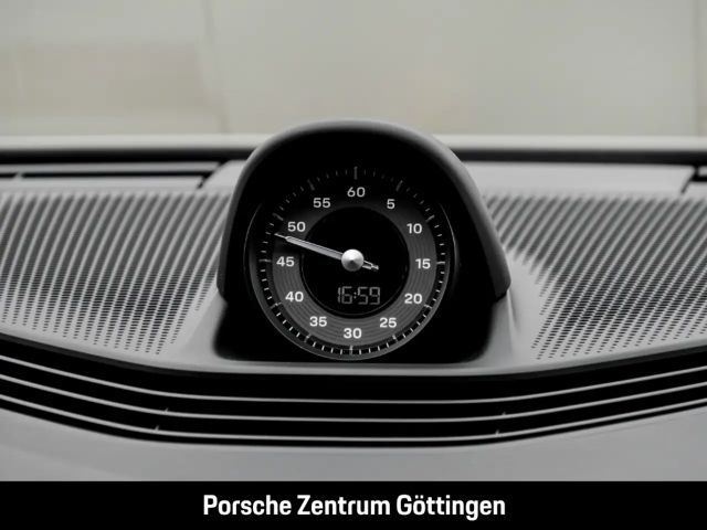 Porsche Taycan 4 Cross Turismo